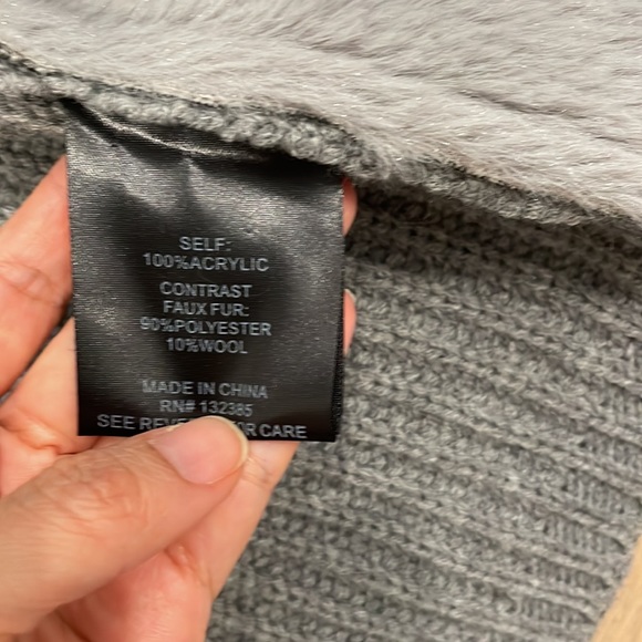 Women’s Grey Sweater Jacket - Picture 5 of 8